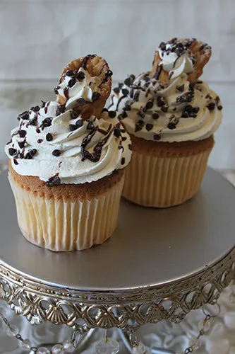 CC-000T Cannoli Cupcake